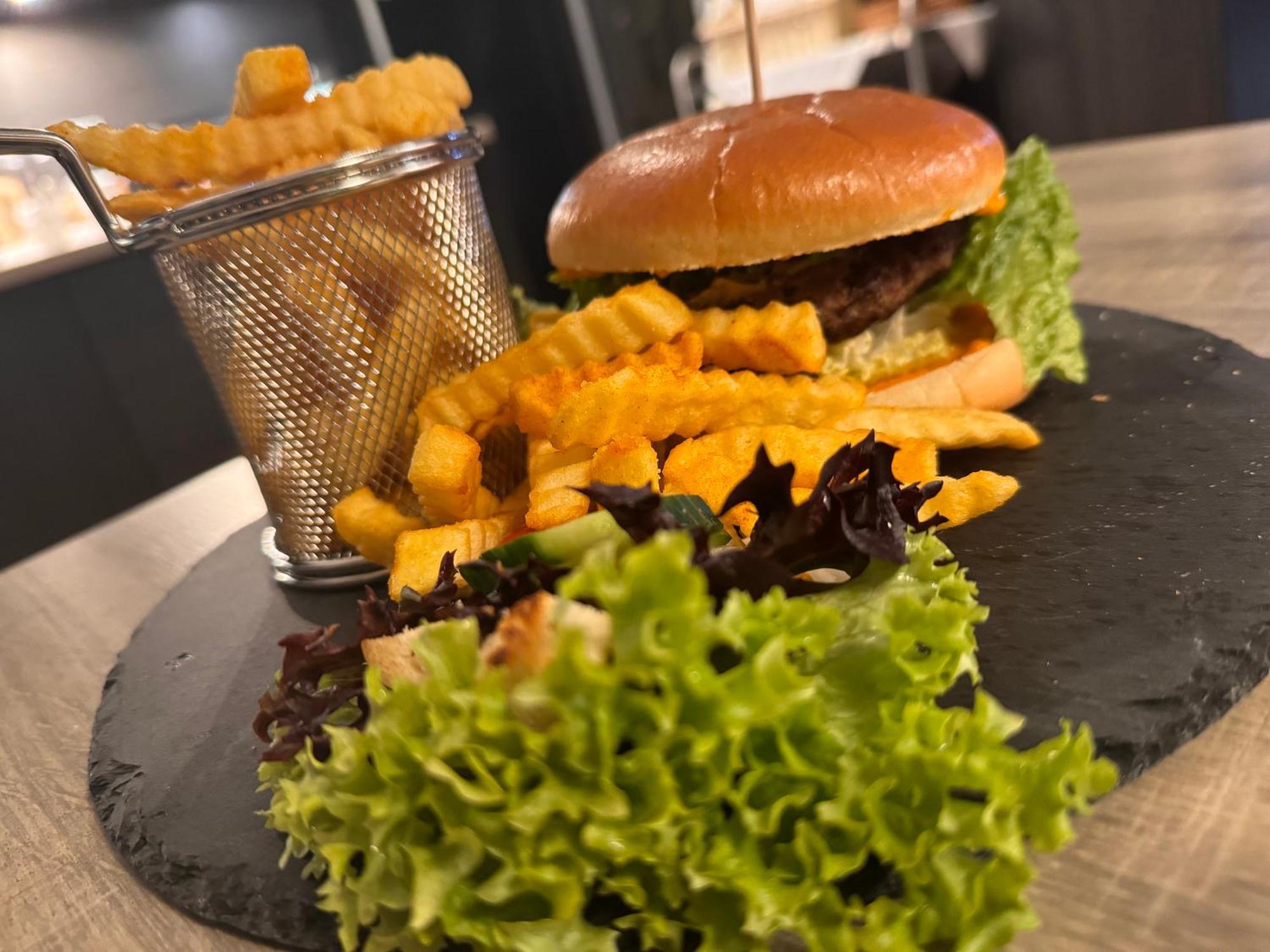 K357 - Hotel & Restaurant "Zur Post" In Otterndorf Bei Cuxhaven Eksteriør bilde
